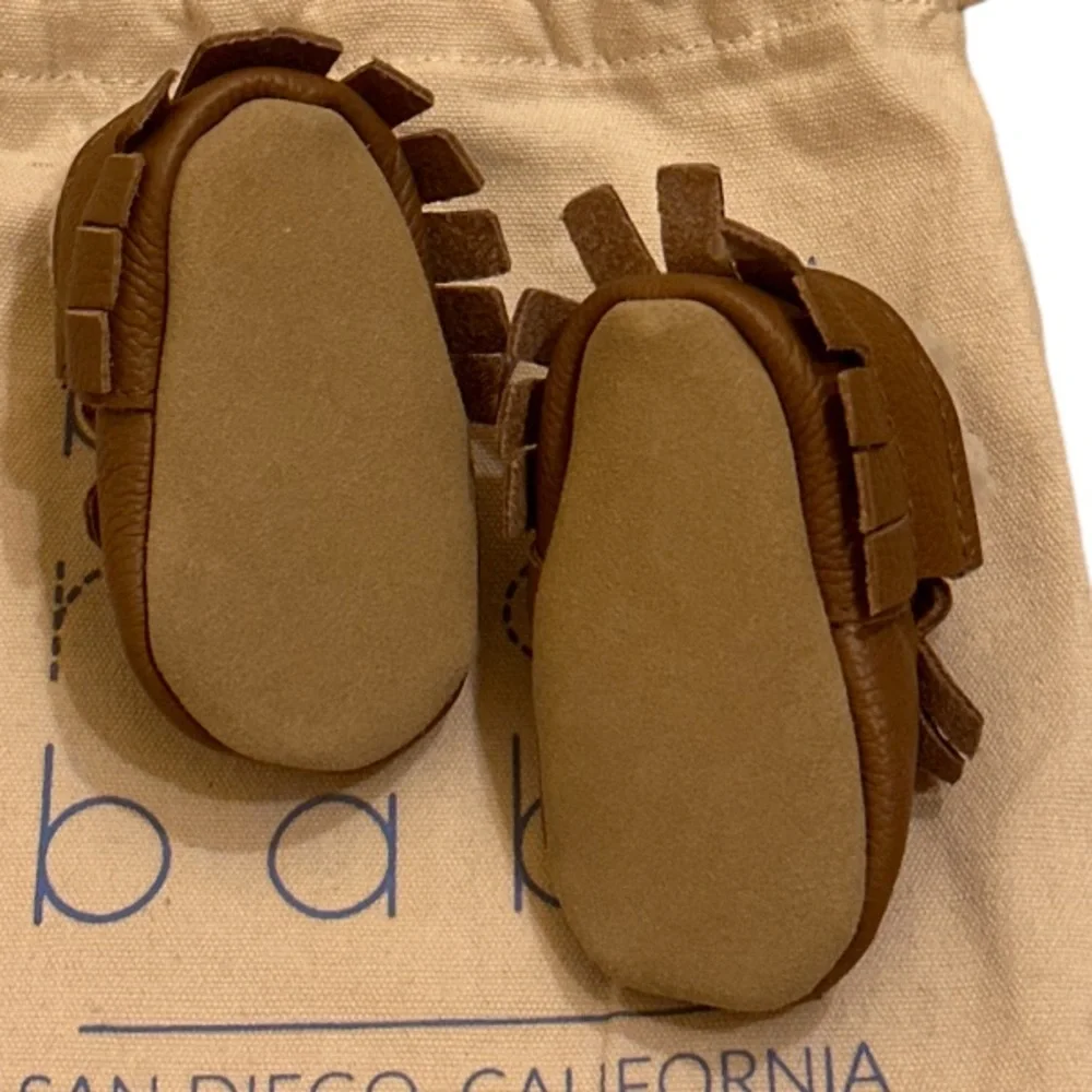 BIRDROCK BABY Classic Brown Baby Moccasins